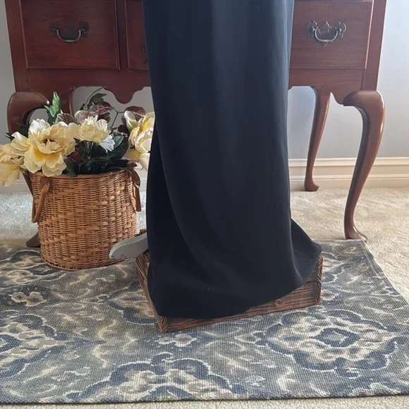 Lauren Ralph Lauren Crepe Long-Sleeve Black Gown Size 12 NWT - Picture 8 of 13